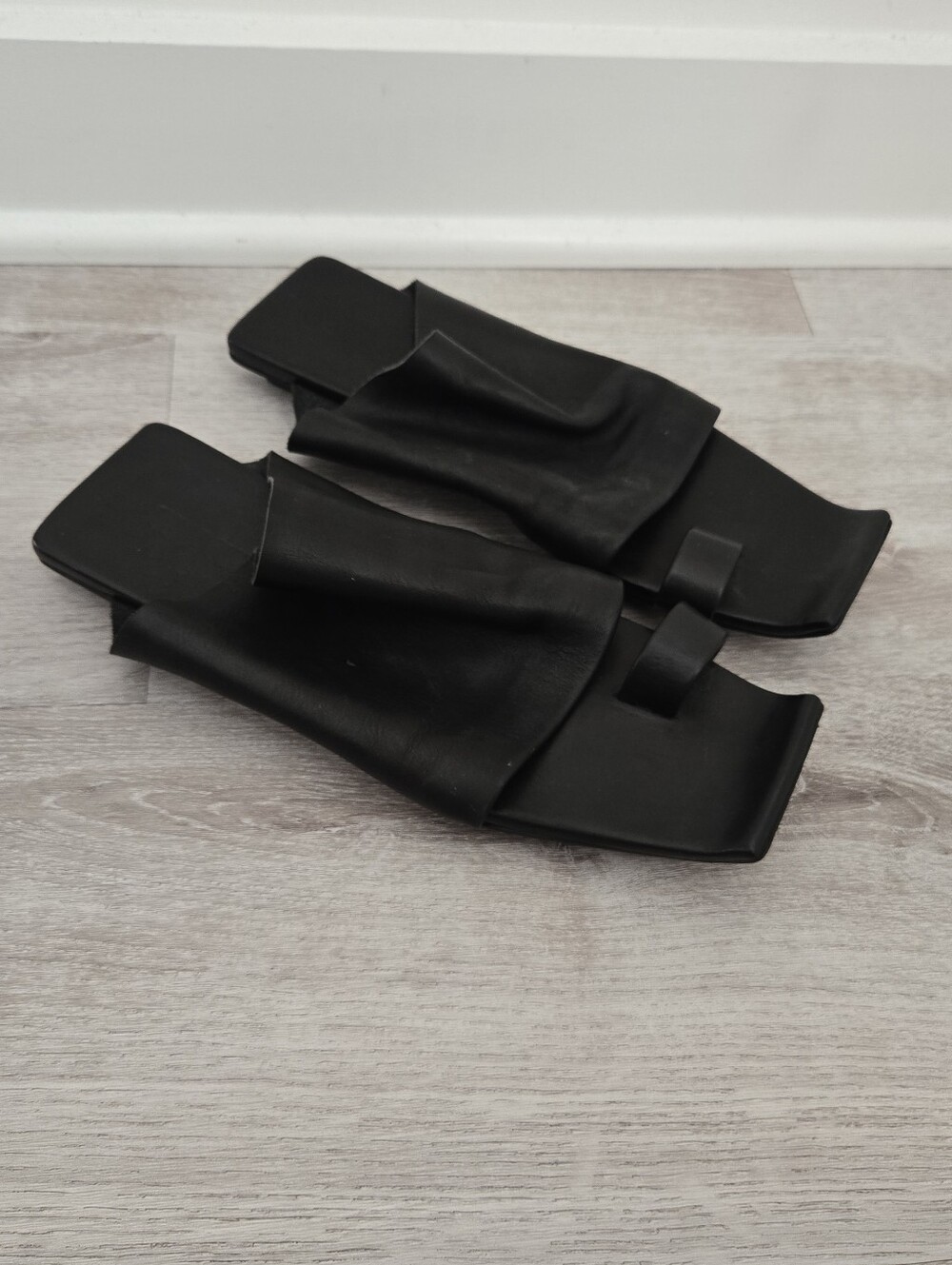 Uma Wang Black Calf Leather Sculptural Square Toe Sandals, EU 36